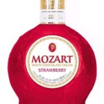Mozart Wht Choc Straw 750ml